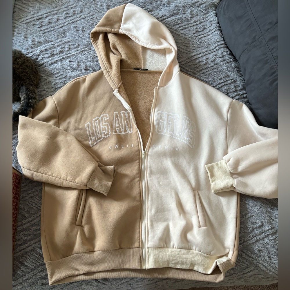 LA zip up